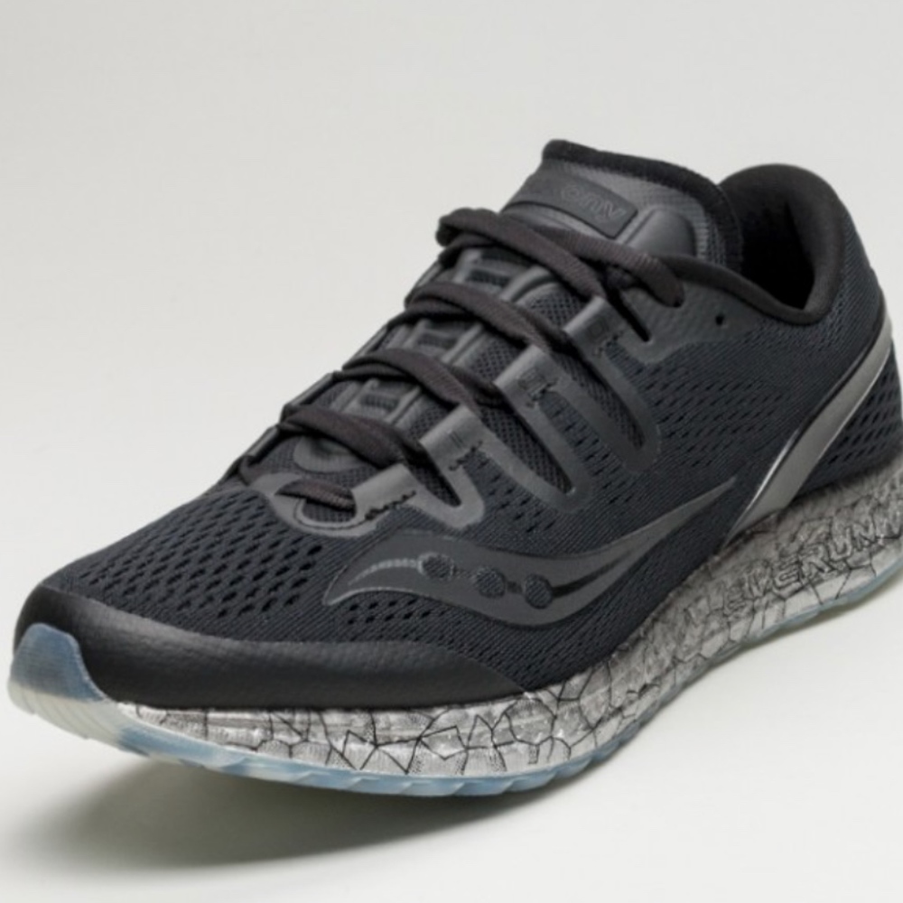 Saucony Women's Freedom ISO Running Shoe Size 9